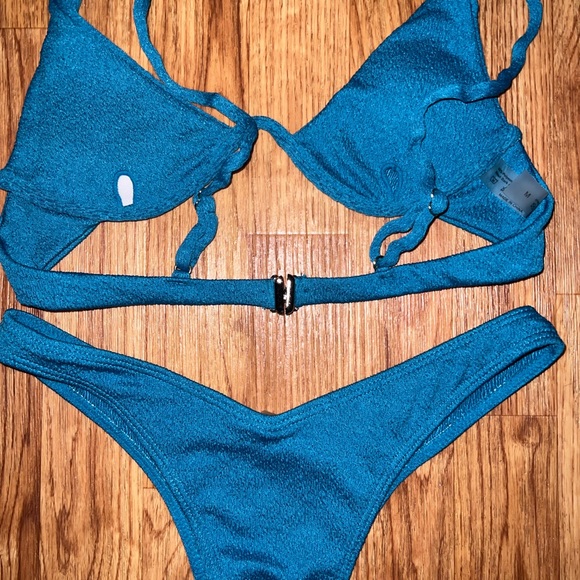 ROYAL BLUE BIKINI SET 💙 - Picture 2 of 3